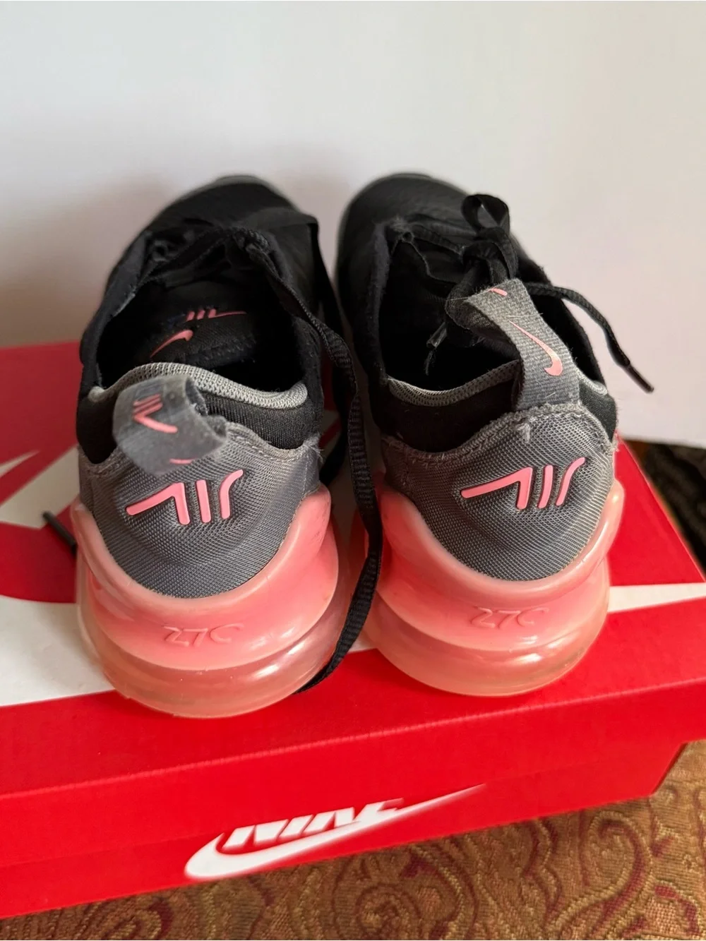 Nike Air Max 270 (PS) Black/Metallic Silver AO2372 020 Youth Size 1.5